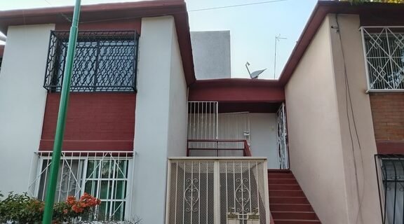 Casa dúplex en división del norte